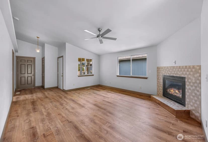 Property photo for 1320 Fruitland Drive, Bellingham photo 8