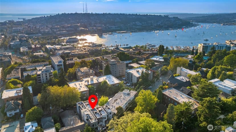 Property photo for 727 Belmont Avenue E, Seattle photo 30