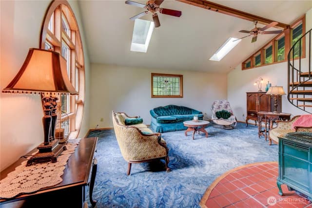 Property photo for 320 Sapp Road, Sedro Woolley photo 3