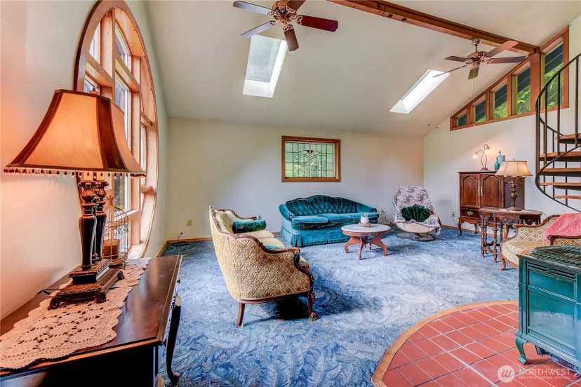 Property photo for 320 Sapp Road, Sedro Woolley photo 3