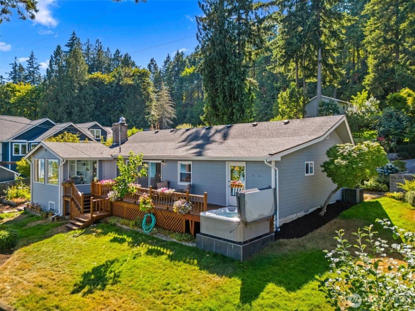 Property photo for 2922 Madrona Beach Road Nw, Olympia photo 8