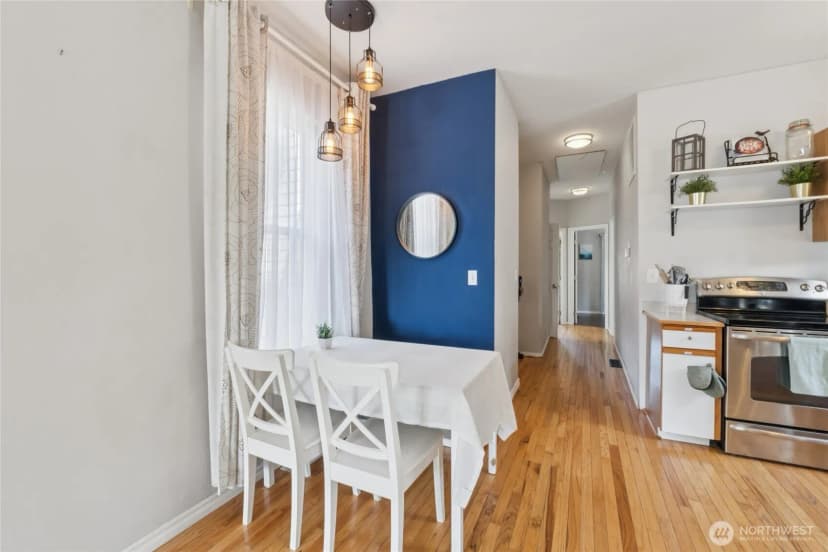 Property photo for 1110 S Bennett Street, Seattle photo 11