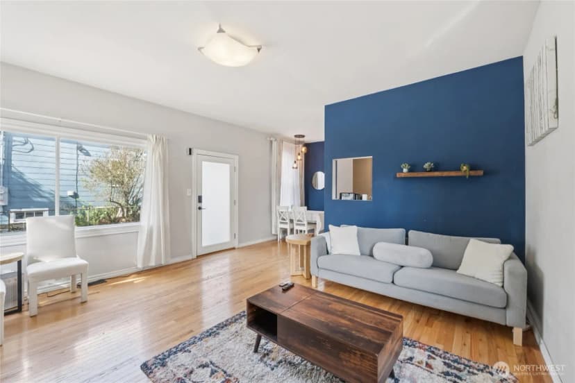 Property photo for 1110 S Bennett Street, Seattle photo 10