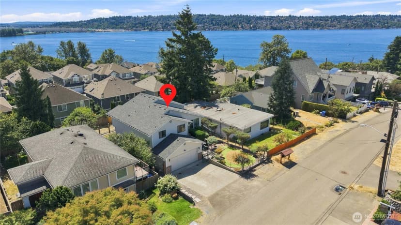 Property photo for 1011 N 28th Place, Renton photo 39