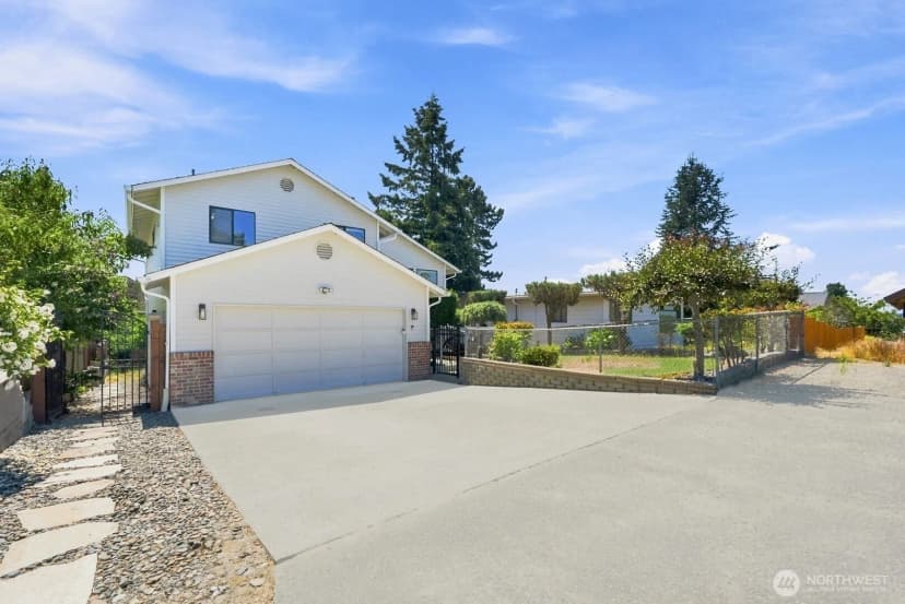 Property photo for 1011 N 28th Place, Renton photo 36