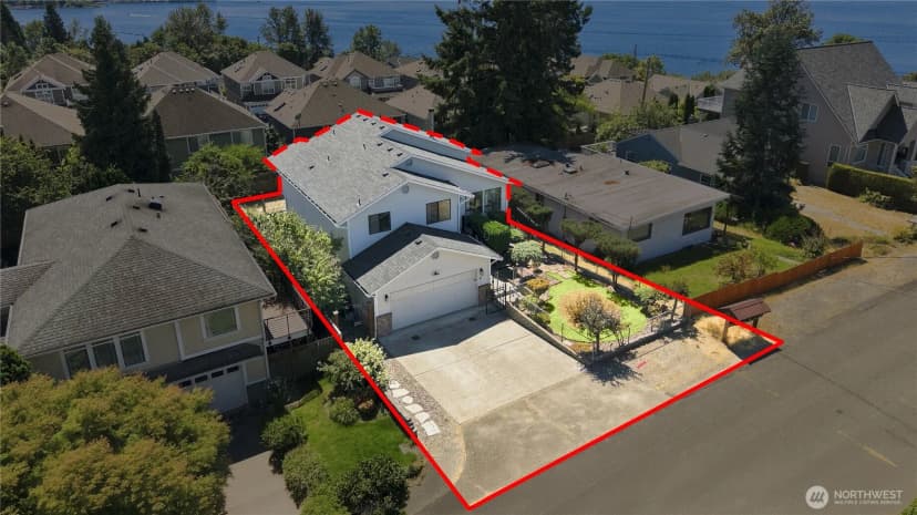 Property photo for 1011 N 28th Place, Renton photo 34