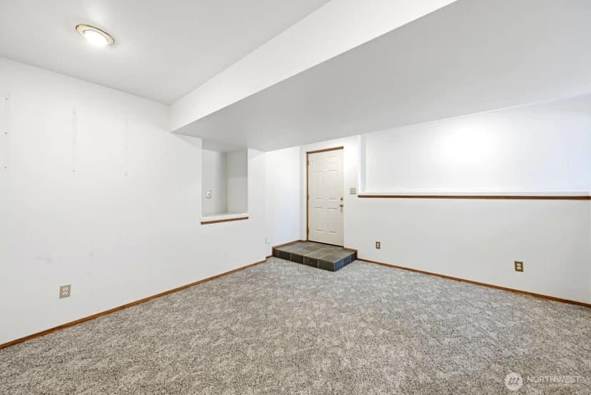 Property photo for 1011 N 28th Place, Renton photo 26
