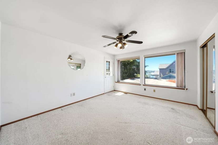 Property photo for 1011 N 28th Place, Renton photo 16