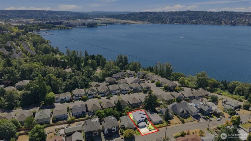 Property photo for 1011 N 28th Place, Renton photo 33