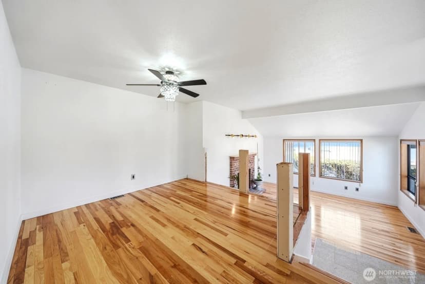 Property photo for 1011 N 28th Place, Renton photo 7