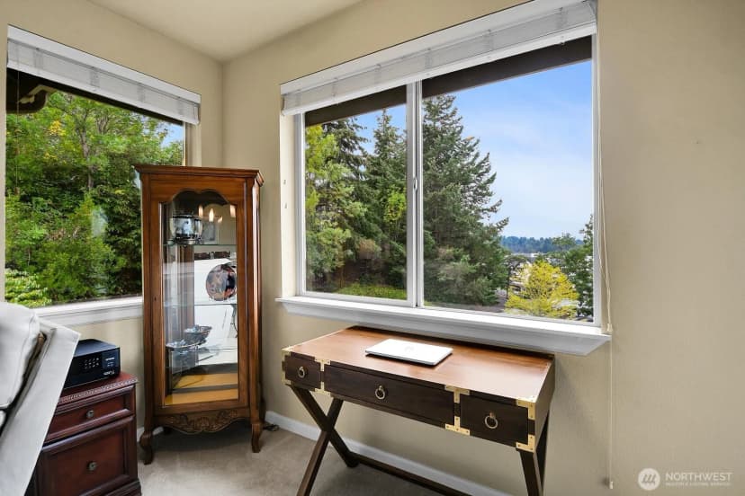 Property photo for 6800 132nd Place Se #e-401, Newcastle photo 10