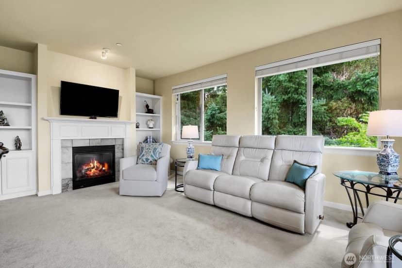 Property photo for 6800 132nd Place Se #e-401, Newcastle photo 8