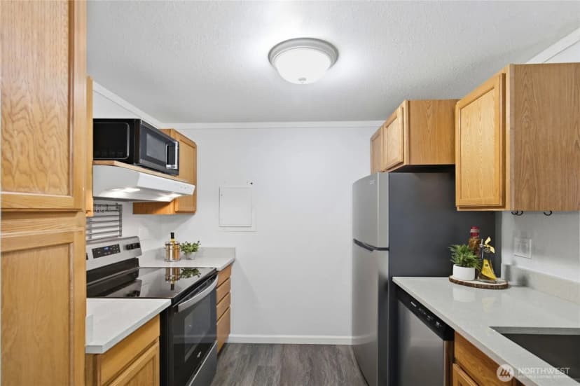 Property photo for 412 S 325th Place #s2, Federal Way photo 16