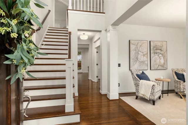 Property photo for 1117 Ne Katsura Street, Issaquah photo 3