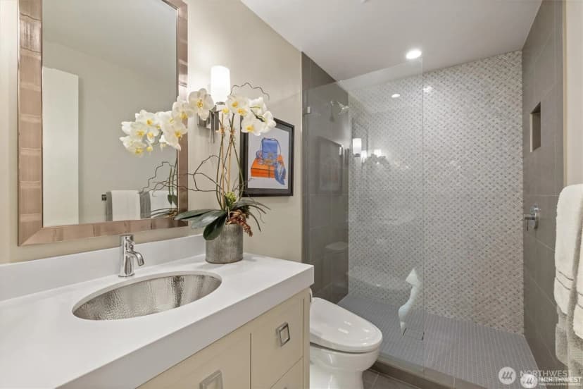 Property photo for 827 Lake Street S #207, Kirkland photo 35