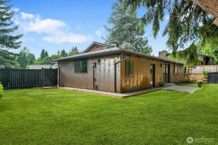 Property photo for 4221 108th Street Se, Everett photo 19