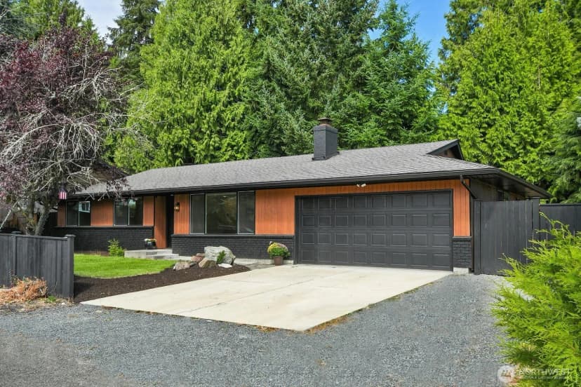 Property photo for 4221 108th Street Se, Everett