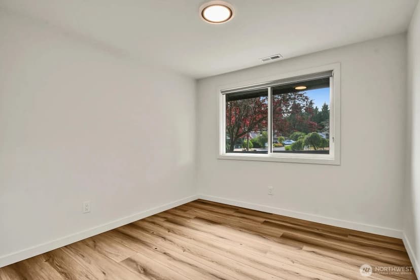 Property photo for 4221 108th Street Se, Everett photo 12