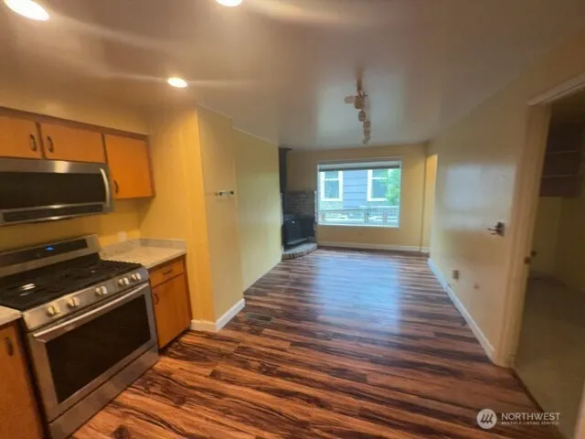 Property photo for 1611 Oakes Avenue, Everett photo 7