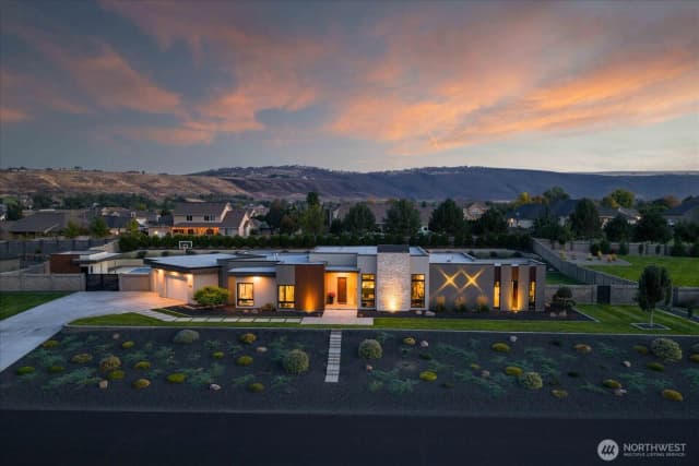 Property photo for 104423 E Addison Avenue, Kennewick