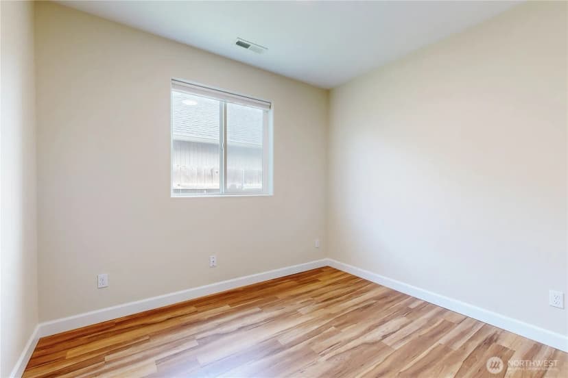 Property photo for 1212 Sw Carver Street, College Place photo 19