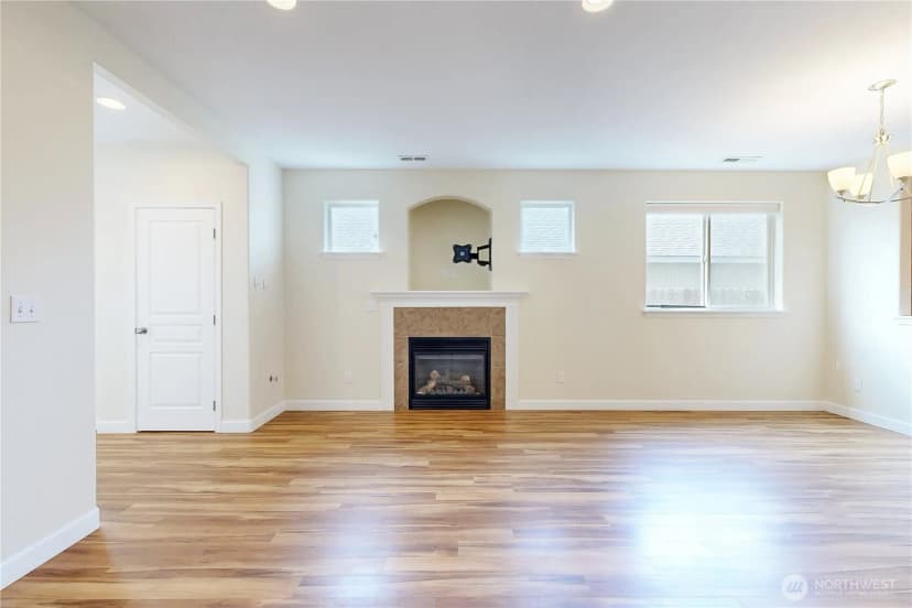 Property photo for 1212 Sw Carver Street, College Place photo 3