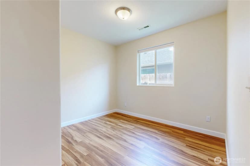 Property photo for 1212 Sw Carver Street, College Place photo 16