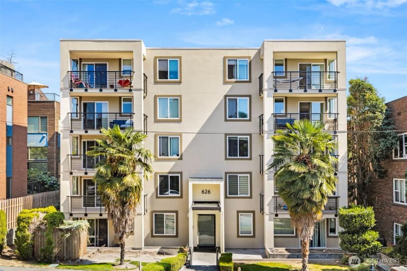 Property photo for 626 4th Avenue W #504, Seattle