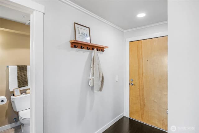 Property photo for 626 4th Avenue W #504, Seattle photo 5