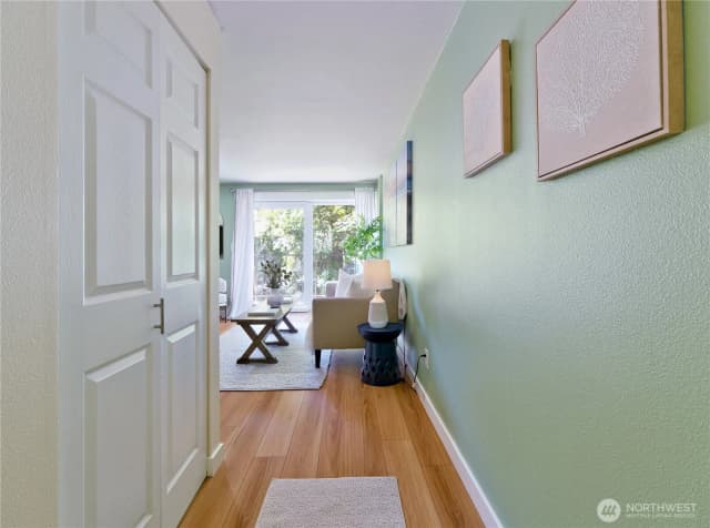Property photo for 1300 University Street #2a, Seattle photo 4