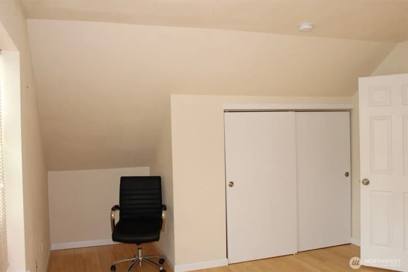 Property photo for 8921 Commercial Street Sw, Lakewood photo 27