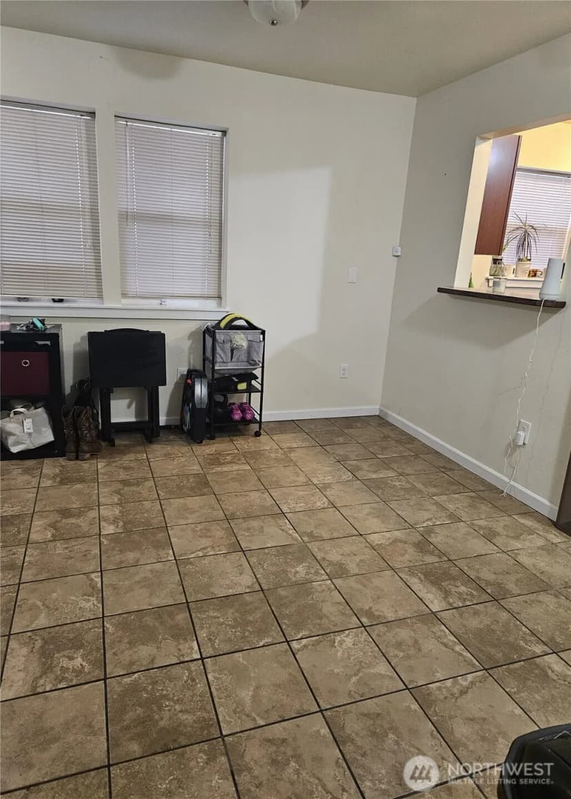 Property photo for 8921 Commercial Street Sw, Lakewood photo 5