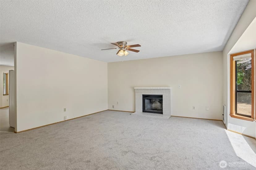 Property photo for 9003 159th Street E, Puyallup photo 4