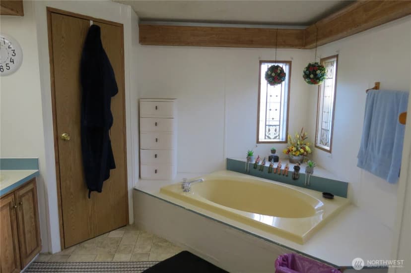 Property photo for 1019 Stanford Drive #20, Cosmopolis photo 21
