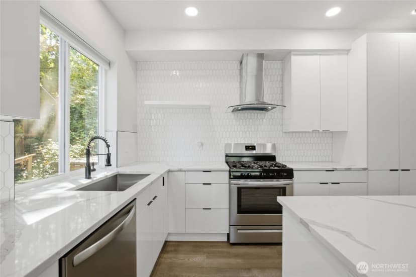 Property photo for 7511 Dumar Way Sw, Seattle photo 21
