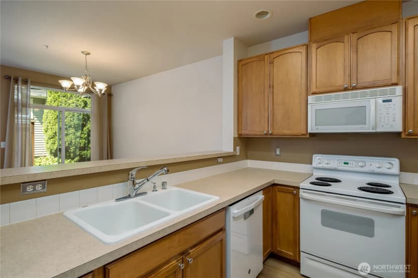 Property photo for 10829 19th Avenue Se #2c, Everett photo 15