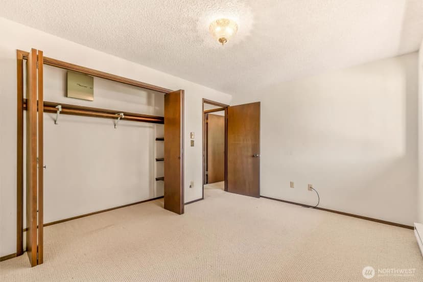 Property photo for 2418 Euclid Avenue #6, Everett photo 23