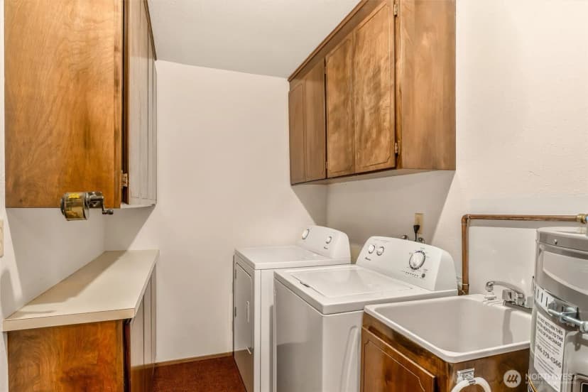 Property photo for 2418 Euclid Avenue #6, Everett photo 25