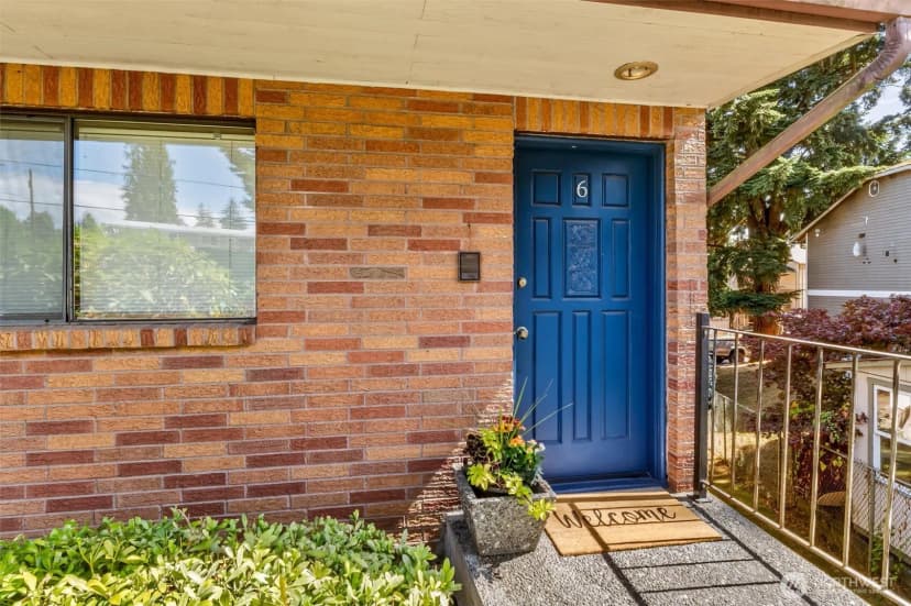 Property photo for 2418 Euclid Avenue #6, Everett photo 4