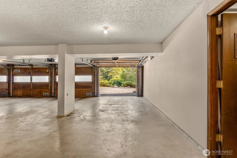 Property photo for 2418 Euclid Avenue #6, Everett photo 33