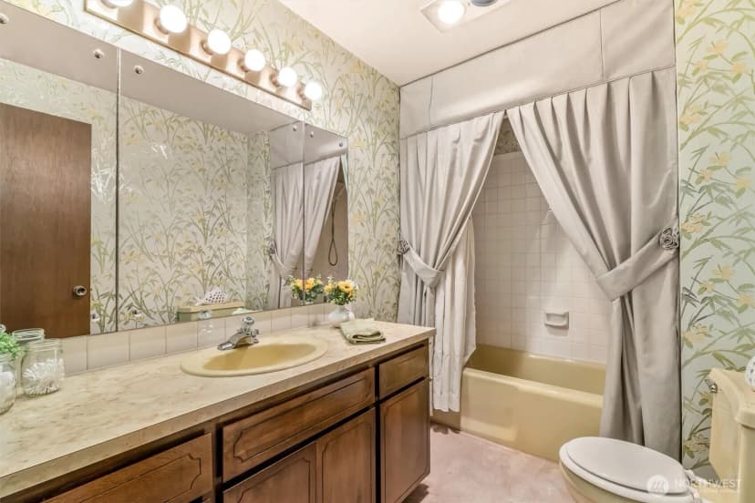 Property photo for 2418 Euclid Avenue #6, Everett photo 24