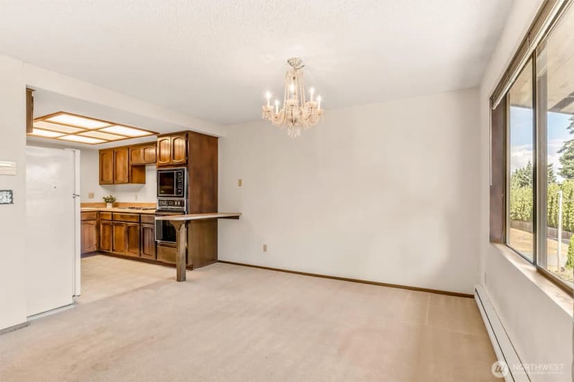 Property photo for 2418 Euclid Avenue #6, Everett photo 13