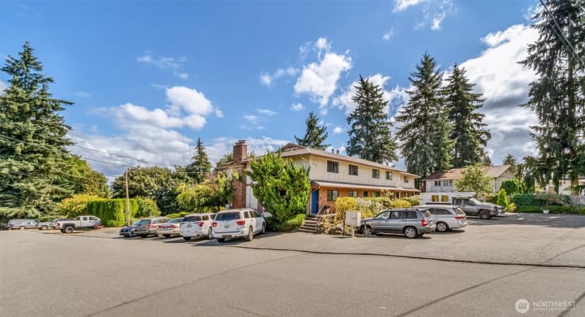 Property photo for 2418 Euclid Avenue #6, Everett photo 34