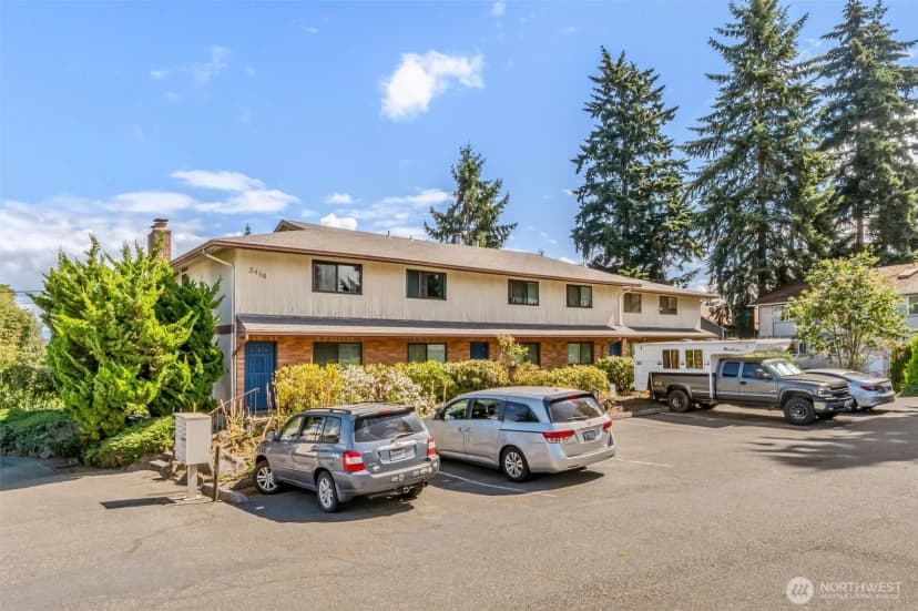 Property photo for 2418 Euclid Avenue #6, Everett photo 36