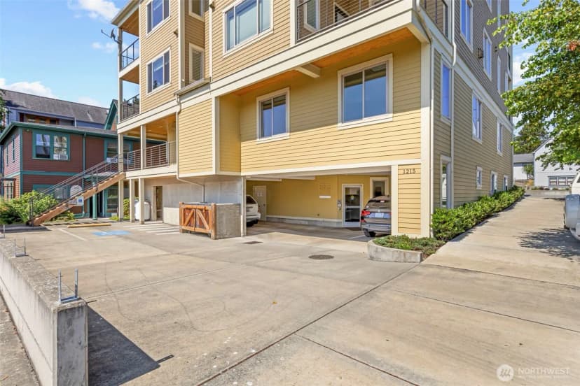 Property photo for 1215 Lawrence Street #101, Port Townsend photo 8