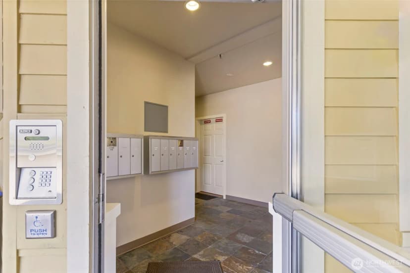 Property photo for 1215 Lawrence Street #101, Port Townsend photo 10