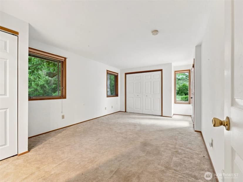 Property photo for 13706 Teal Lane, Long Beach photo 27