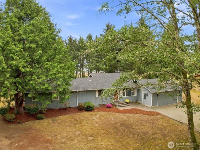 Property photo for 13706 Teal Lane, Long Beach photo 2