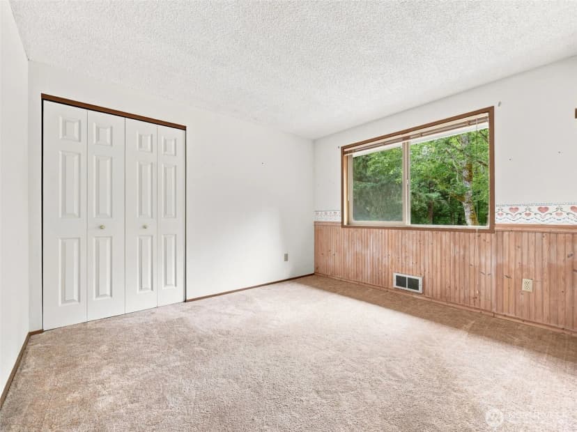 Property photo for 13706 Teal Lane, Long Beach photo 22