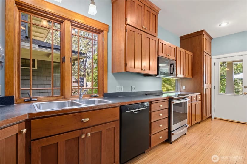 Property photo for 917 E 20th Avenue, Spokane photo 12